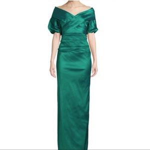 NWT! Beautiful holiday green Teri John dress